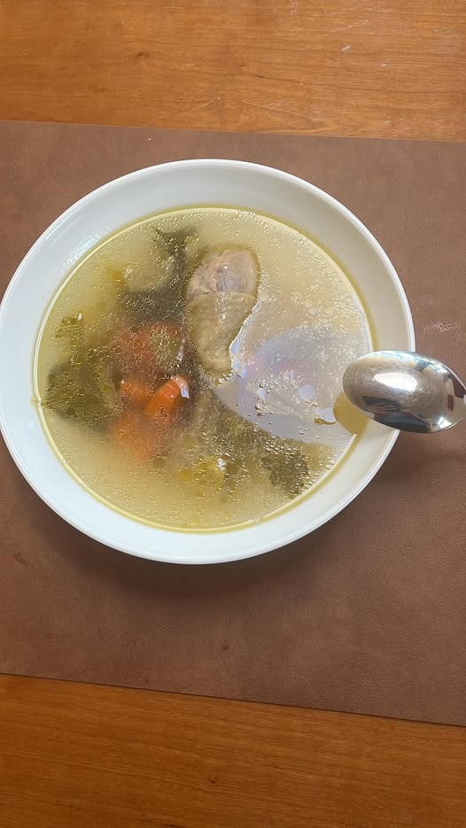 Hühnersuppe